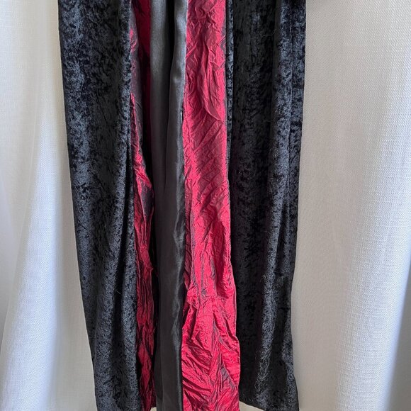 Renaissance Full length Dress Black &‎ Red Crushed Velvet Lace Up Medieval READ - Picture 2 of 10